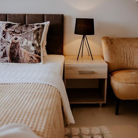 Hotel Greys Polonia Zasutowo ภายนอก รูปภาพ