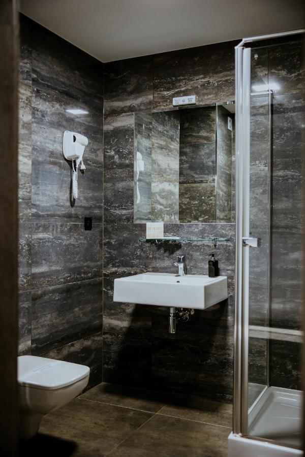 Hotel Greys Polonia Zasutowo ภายนอก รูปภาพ