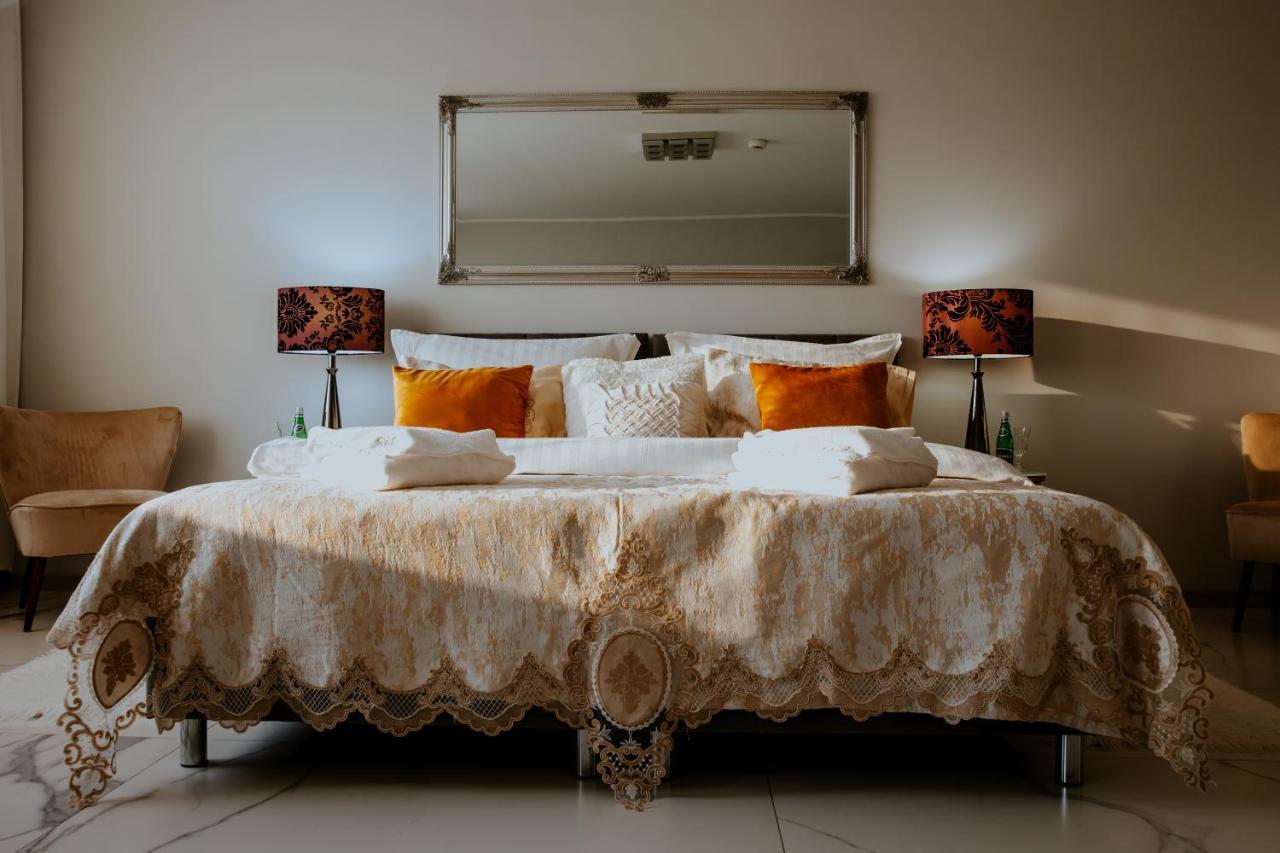 Hotel Greys Polonia Zasutowo ภายนอก รูปภาพ