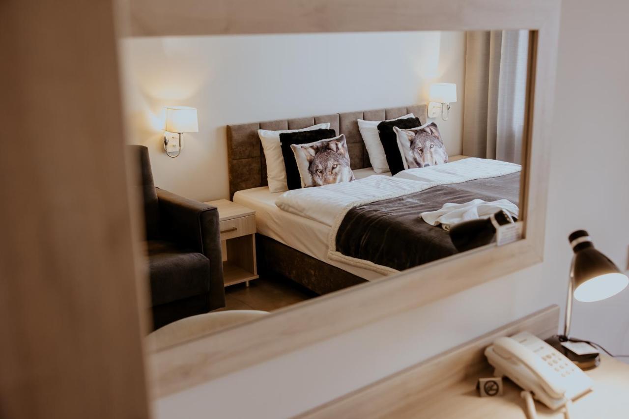 Hotel Greys Polonia Zasutowo ภายนอก รูปภาพ
