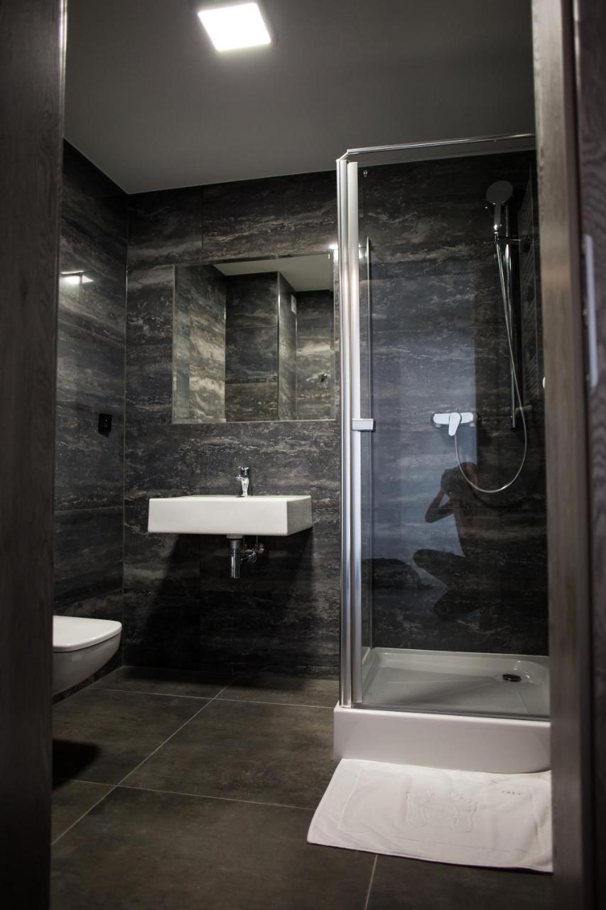 Hotel Greys Polonia Zasutowo ภายนอก รูปภาพ